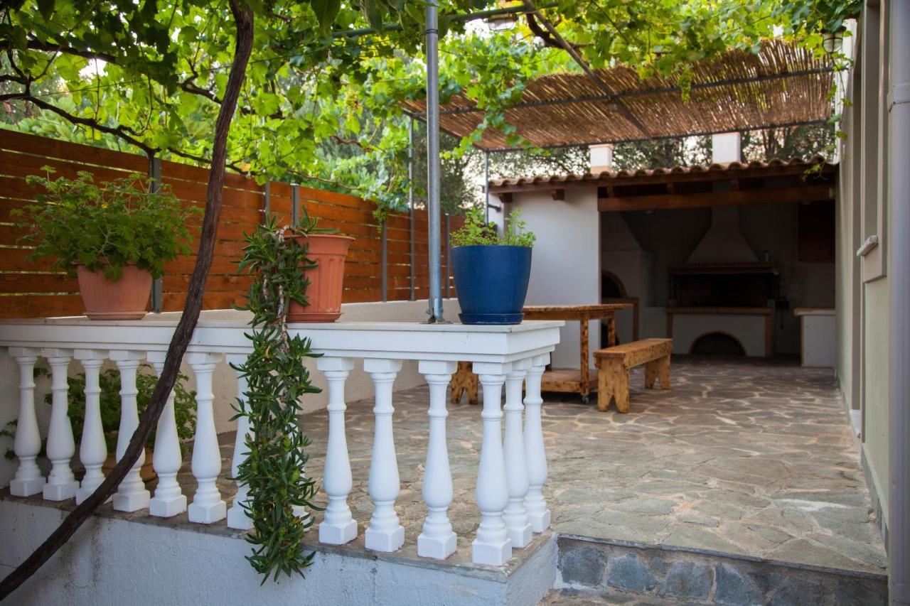 Villa Areti Dhorizata Exterior photo